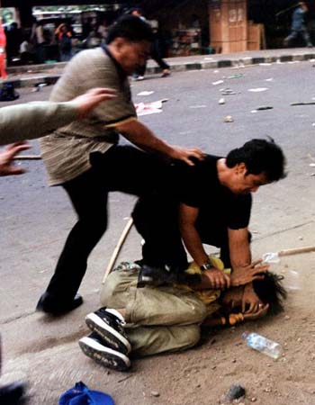 Protests against President Suharto