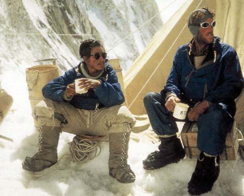 Everest mountaineer Sir Edmund Hillary dies