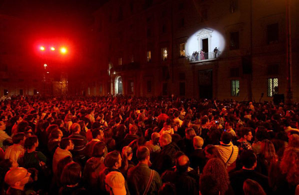 Vanessa Da Mata performs during a party in the Piazza Navona as part of the Rome Film Festival