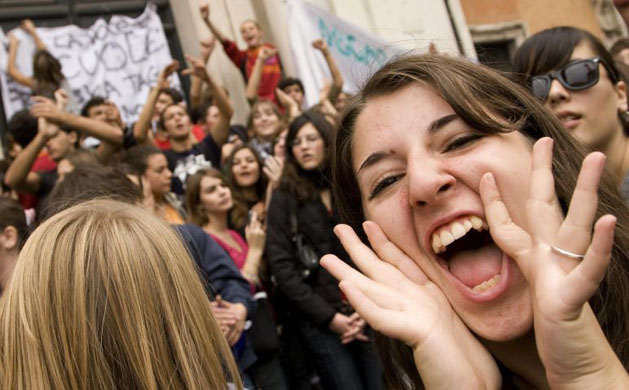 Students protest against Italy's education minister in Rome 
