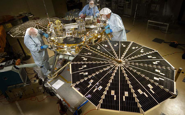 Phoenix solar arrays