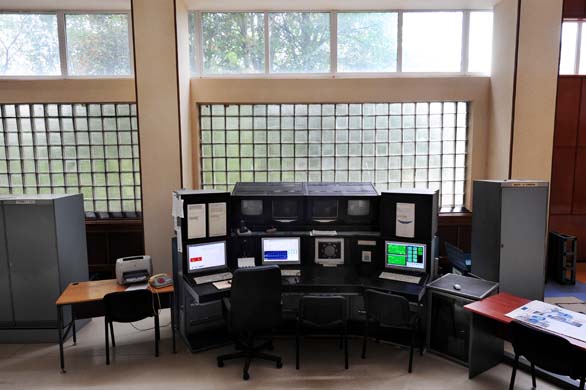 Monitors in the training centre