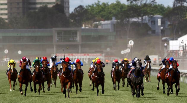 Racing - Emirates Melbourne Cup