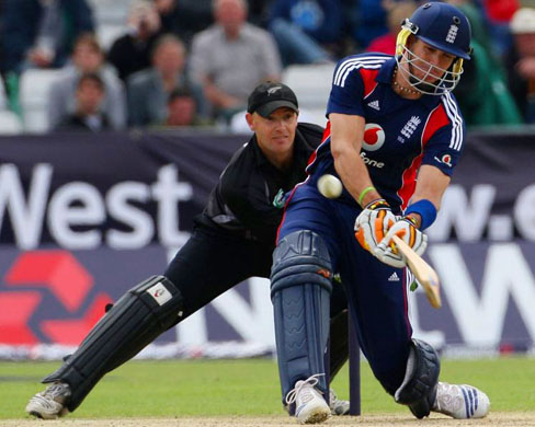 Kevin Pietersen switch hit