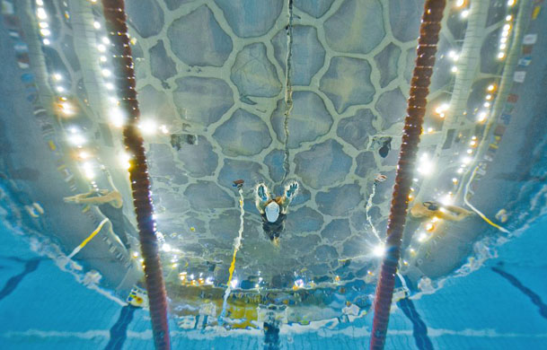 France's Sebastien Rouault competes during the men's 400m freestyle swimming heat