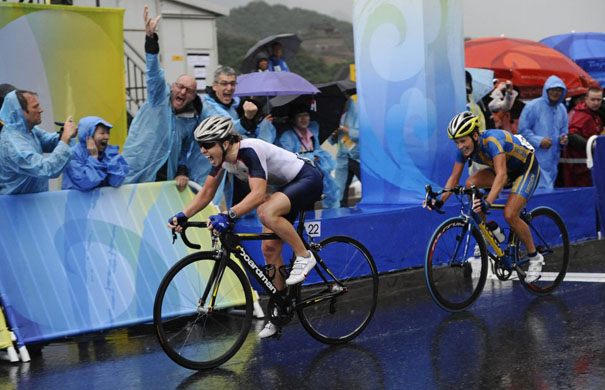 Nicole Cooke of Team GB wins the women's cycling road race at beijing 2008