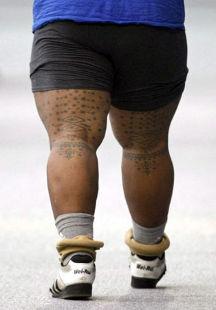 Samoa's weightlifter Ele Opeloge