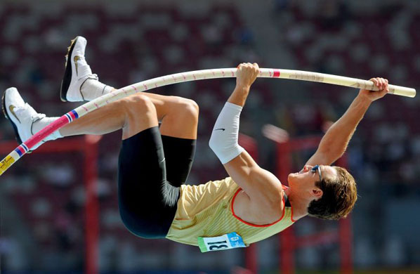 decathlon pole vault