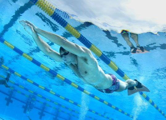 Olympic swimmer Gary Hall Jr. of USA practices in Islamorada 