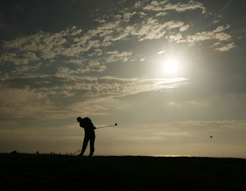 Tiger Woods tees off on the 17th hole at US Open 