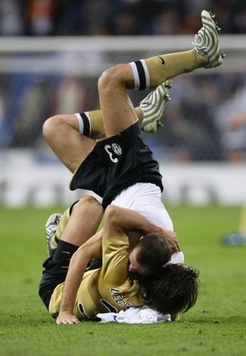 Juventus players celebrate