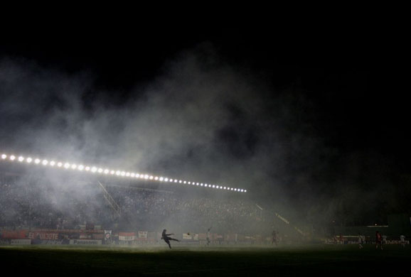 Copa Sudamericana match between Argentinos Juniors and San Luis 