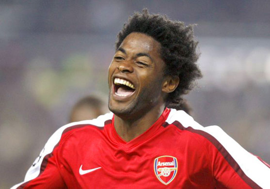 Arsenal prolonge Alexandre Song 