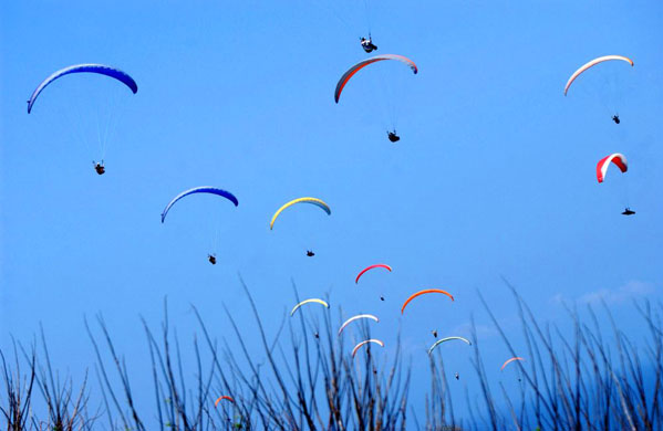 paragliding