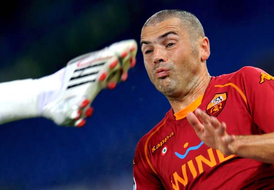 Max Tonetto in action