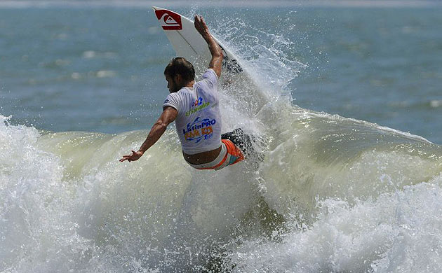 Magnum Martinez windsurfing