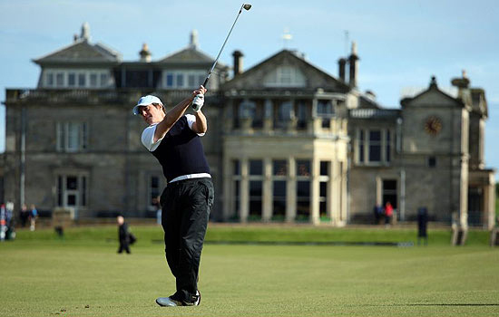 Hugh Grant at St Andrews