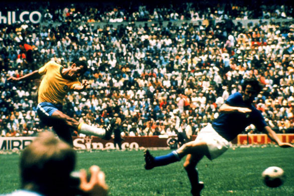 Carlos Alberto scores Brazil's fourth goal against Italy in the 1970 Wolrd Cup final