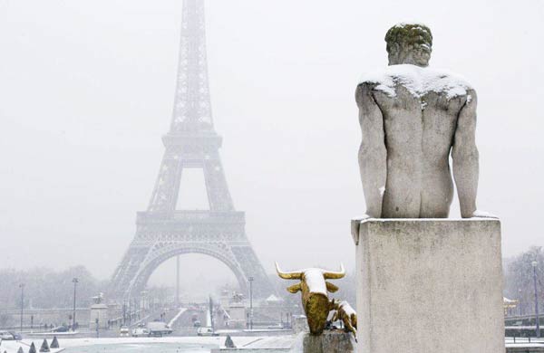 Paris under snow