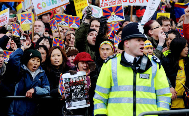 Olympic torch protests in London