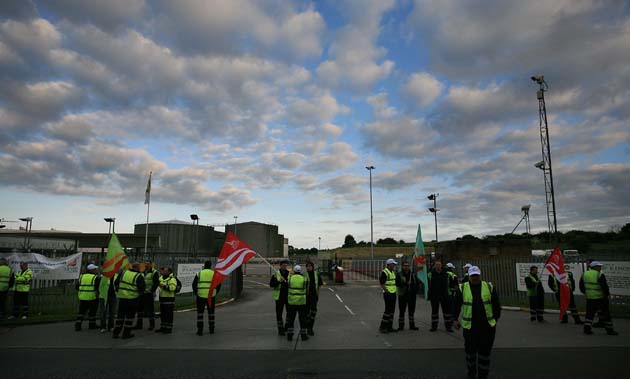 Shell drivers picket at Kingsbury