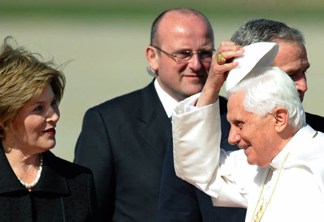 Pope Benedict XVI arrives in the US