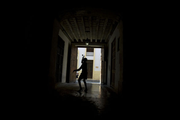 24 hours in pictures 17/4/8