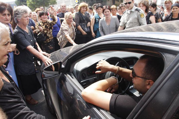 Georgian refugees protest inTbilisi 