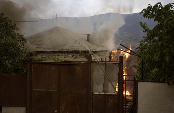 burning house Tskhinvali