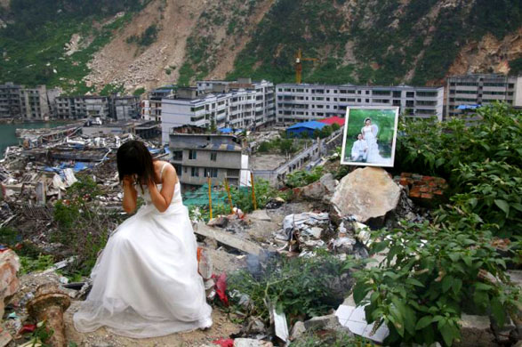 Sichuan earthquake mourner