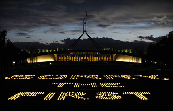 Australian prime minister says sorry to Aborigines' stolen generations
