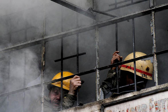 Calcutta, India: Firefighters