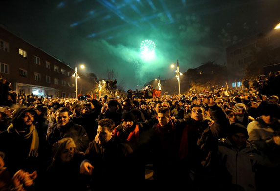 Kosovo delcares independence