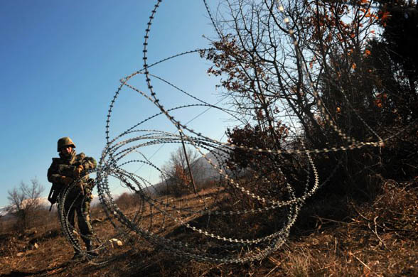 Jarinje, Serbia-Kosovo border