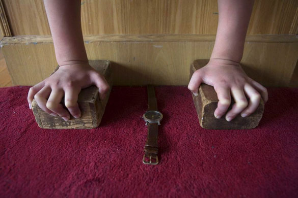 trainee acrobat in beijing