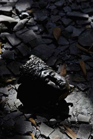 Chinese earthquake: destroyed temple