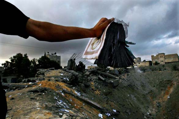 A Hamas police officer: Beit Lahiya, Gaza