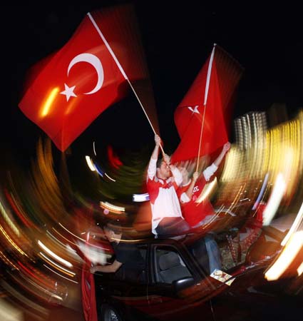 Turkey celebrates Euro 2008 win