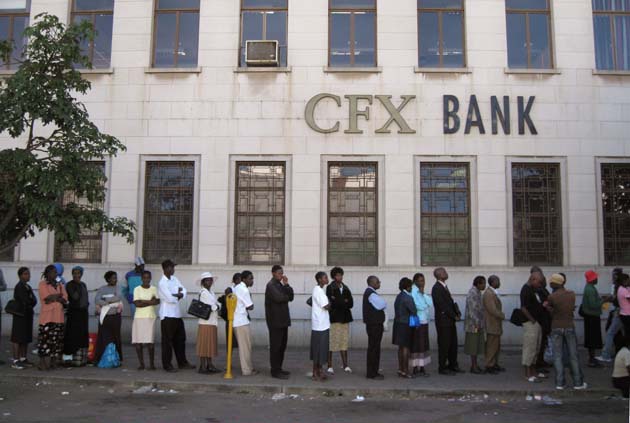 Zimbabwe bank queue