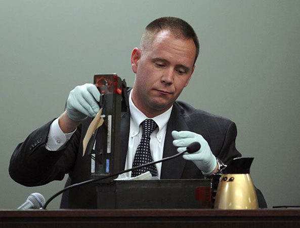 Photographs from the case of Neil Entwistle