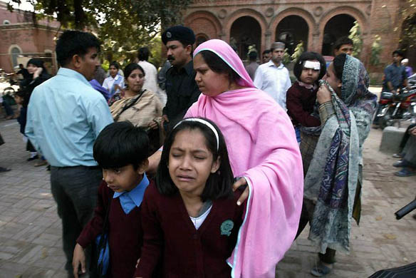 24 dead in Pakistan suicide blasts