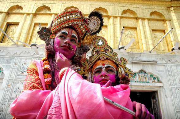 24 hours in pictures