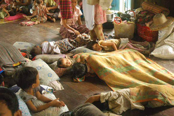 Cyclone Nargis hits Burma