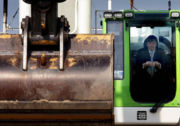 Werkendam, Netherlands: Dutch Crown Prince Willem-Alexander opens the water-stock and nature development area Noordwaard