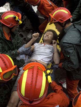 Rescuers free a girl