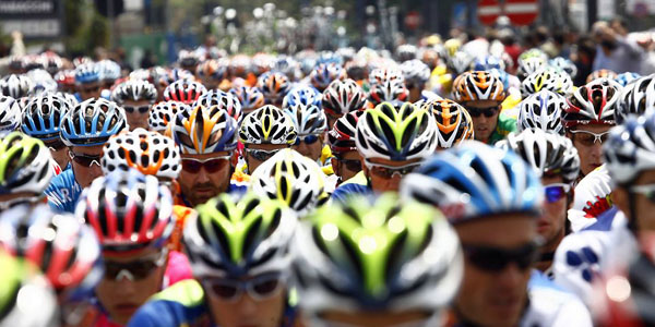 Italy: The pack during the third stage of the Giro d'Italia cycling race from Catania to Milazzo