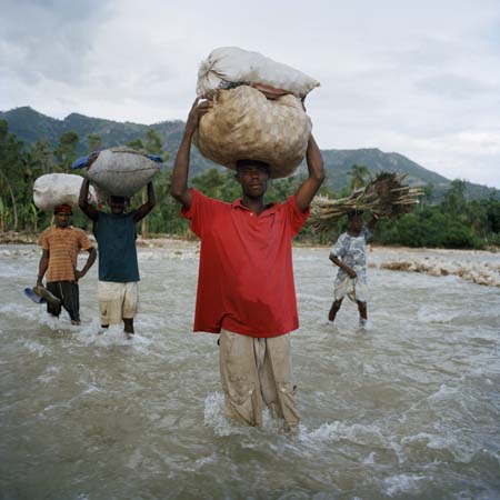 Photojournalist Gideon Mendel reports on floods aftermaths in Haiti 