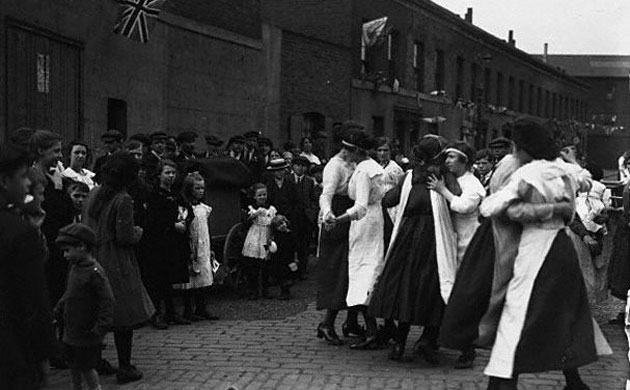 Women celebrate the end of the first world war