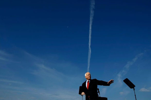 St Charles, US: John McCain holds a campaign rally