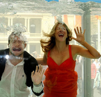 Sydney, Australia: TV personalities Jaynie Seal and Jason Dundas during an underwater photo shoot